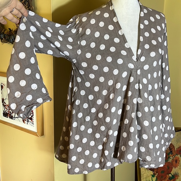 ITALY 100% Linen Trapeeze Blouse Polka Dots Gray & White - Picture 3 of 13